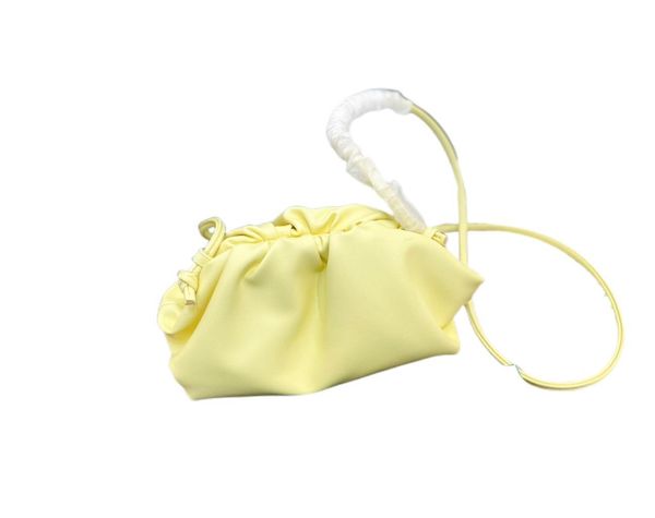 

b *v cloud bags women's handheld one shoulder oblique straddle bag size: 22 * 12