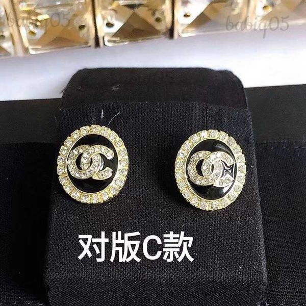 

charm diamond studded small fragrant style earrings classic and fashionable high-end feeling dual c earrings temperament earrings t230424, Golden