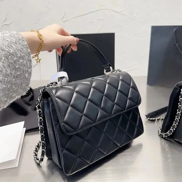 

22 p calfskin leather fashion bags at the of the handle matelasse quilted bag of gold and silver chain shoulder large capacity of famous des