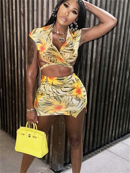 

two piece dress 2023 streetwear beachwear 2 two piece dress sets skirts short sleeve crop matching stretchy slim mini skirts print suits j2, White