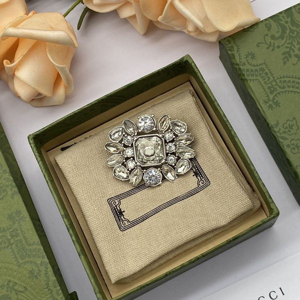 

diamond crystal gold g designer pin brooch for women men alloy fashion crystal pearl brooch pin jewelry for party, Gray