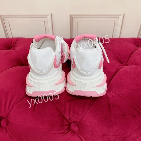 

new designer womans shoe leather lace up men fashion platform sneakers white black mens womens luxury casual shoes2023