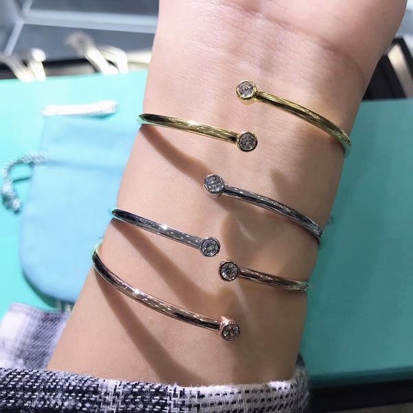 

couples gold bangle shackle roman love cuff luxurys designers bracelet women bracelet fleur-de-lis diamonds t wire coil designs bracelets bo, Black