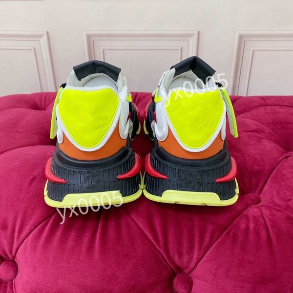 

2023new quality designer boots mens running shoes breathable technology mesh stylish classic black sneaker comfortable