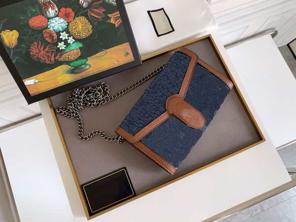 

fashion designer women's short wallet women's wallet business card holder card bag,401231, Red;black
