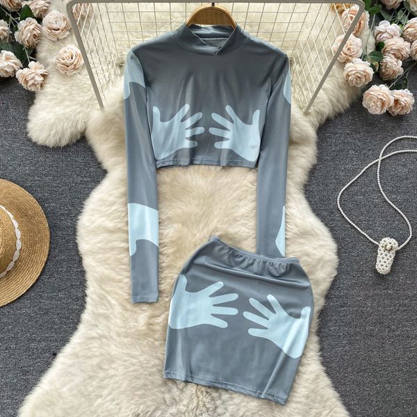 

two piece dress 2023 springsummer set women's fashion print long sleeve tshirt ip wrap high waist short skirt women 230425, White