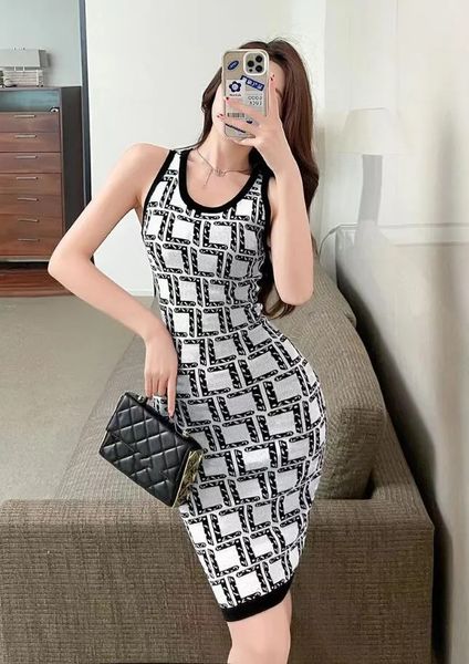

designer women's knits & tees designer summer new vest women's dress high-end f letter luxury retro slimming heart liver jacquard, Black;gray