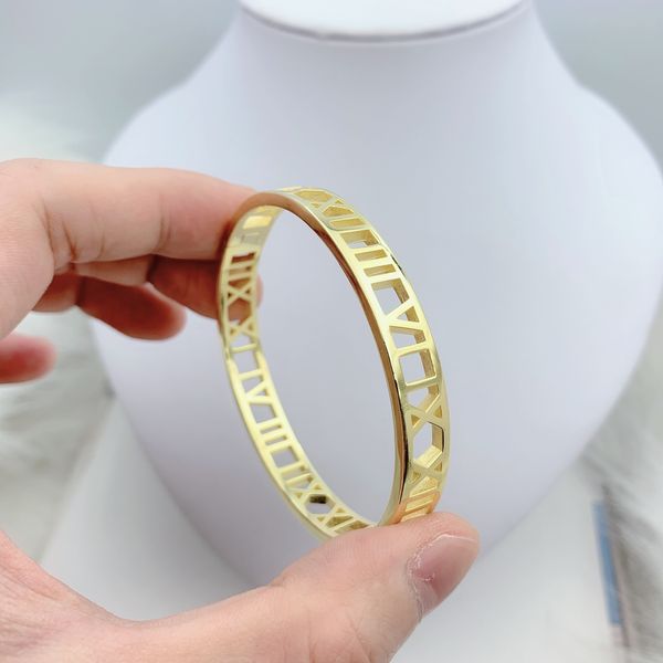 

couples gold bangle shackle roman love cuff luxurys designers bracelet women men bracelet fleur-de-lis diamonds t wire coil designs bracelet, Black