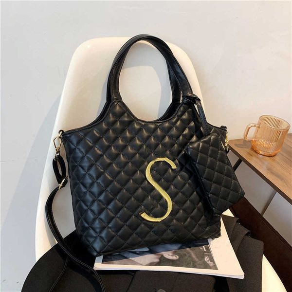 

high-quality one shoulder bag women's handbag fashion ringer pattern large capacity tote bag new luxury portable commuting underarm cro