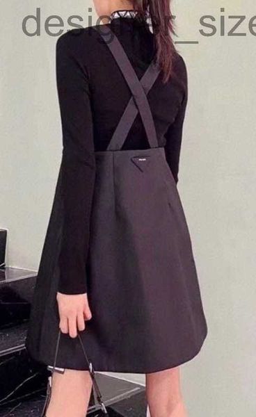 

casual dresses designer autumn 23 style temperament commuting mid waist black solid color short skirt set with trendy splicing and beautiful, Black;gray