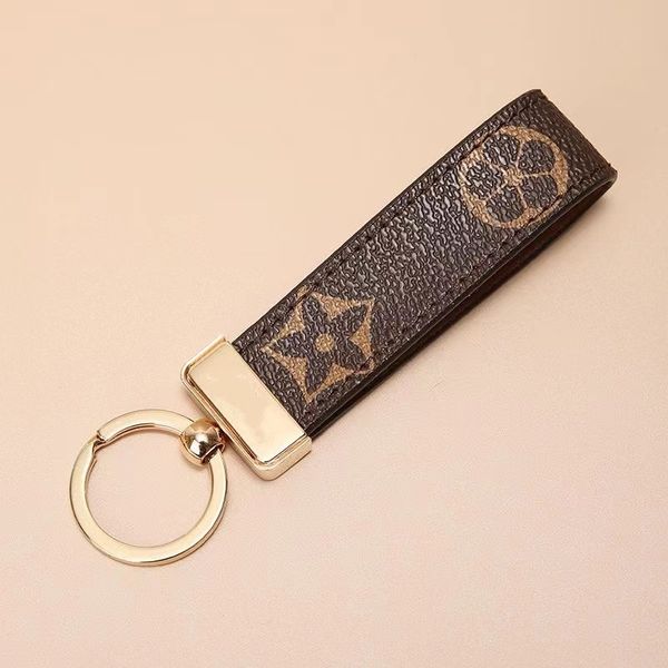 

keychains classic luxury designer car keyring zinc alloy letter handmade leather design key chain men women bag pendant accessories, Silver
