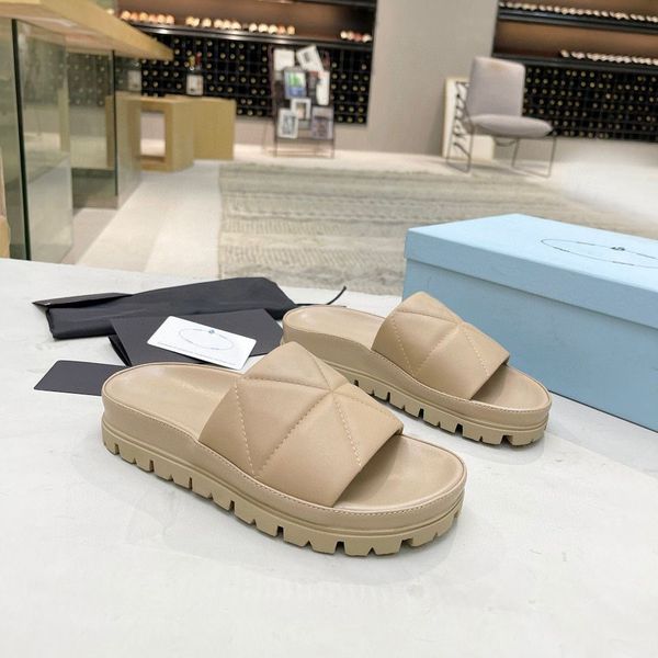 

triangle quilted platform leather sole slippers slide summer sandals slip-on shoes flats sandal for women luxury designer slides slipper fac, Black