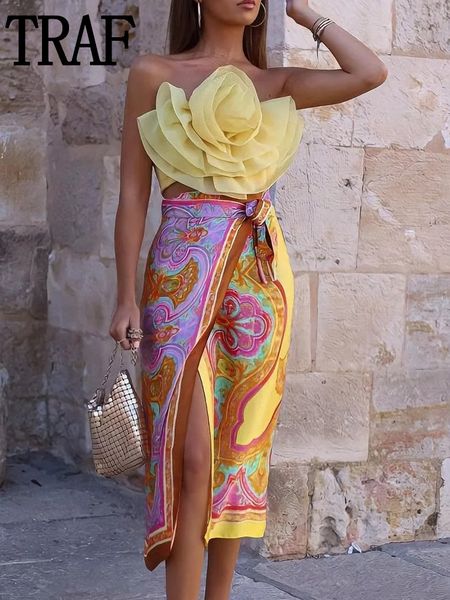 

camisoles tanks traf yellow corset female sleeveless floral crop women backless summer y2k style camisoles party knitted 230425, Black;white