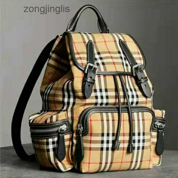 

designers new backpack burbreryes fashion women's hands handbags outlet plaid bag v7s3