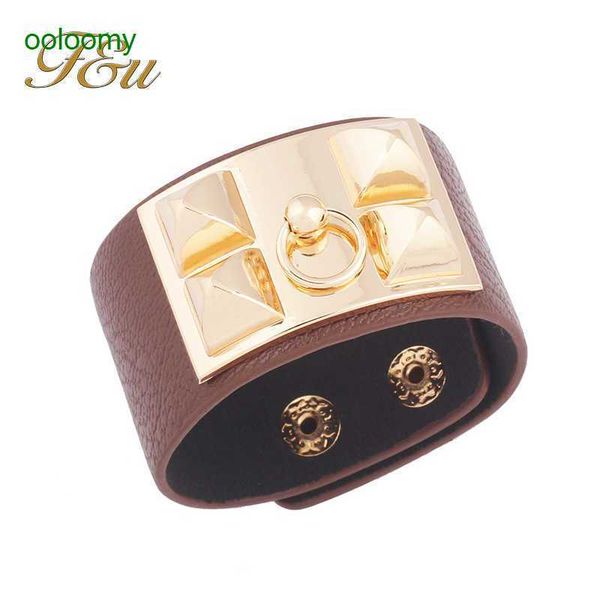

hemres designer bracelet fan leather metal exaggerated texture rivet punk temperament ultra wide bracelet puo3, Black