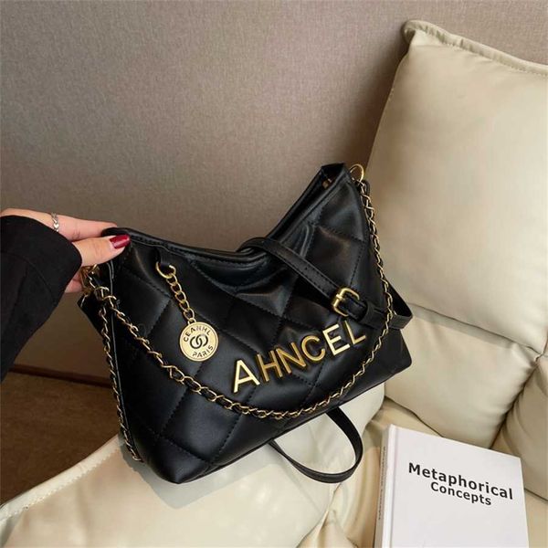 

new lingge chain urban simple underarm fashion small fragrance shopping texture one shoulder bag wholesale handbags 30 dollars