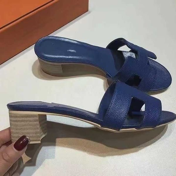 

spring slides womens low designer 2023 oran leather sandals heel slippers luxurys outerwear versatile red beach ghlk