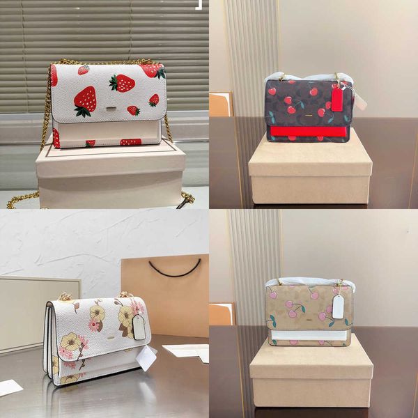 

shoulder bag leather designer bags cute strawberry cherry crossbody bag women trend flower beach handbags messenger purse 220423