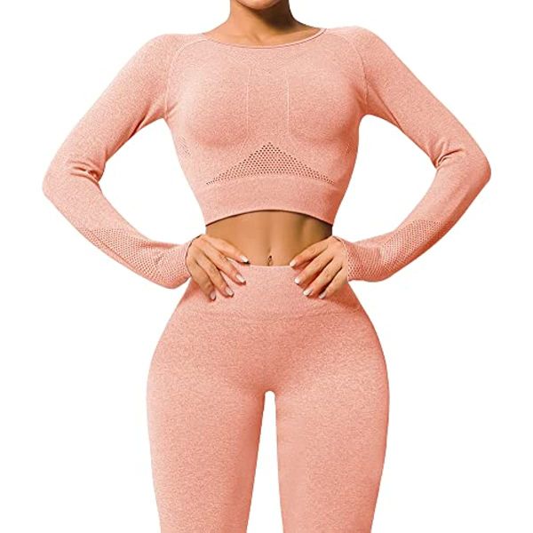 

workout outfit - seamless leggings and crop yoga set