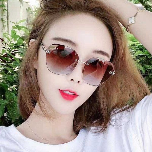 

fashion frames trend irregular rimless cut edge sunglasses exquisite decoration temperament elegant ladies fashion sunglasses, White;black