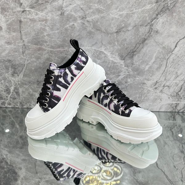 

designer casual shoes real leather classic plaid trainers berry stripes shoe fashion trainer 0621, Black