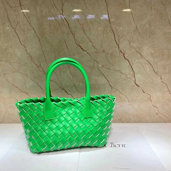 

shoulder bags summer 2023 new leather woven armpit bag large capacity commuter versatile cross body single handbag 230426