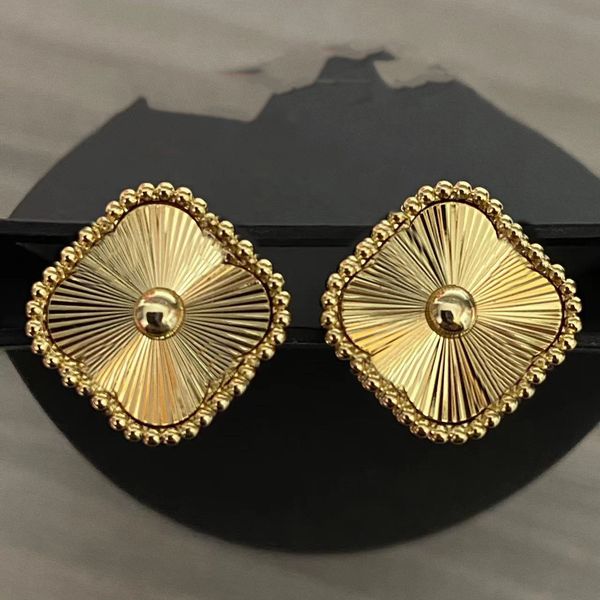 

designer earrings van clover stud flowers earing trends woman fashion ear jewelry women cjeweler four leaf orecchini 45484, Golden;silver