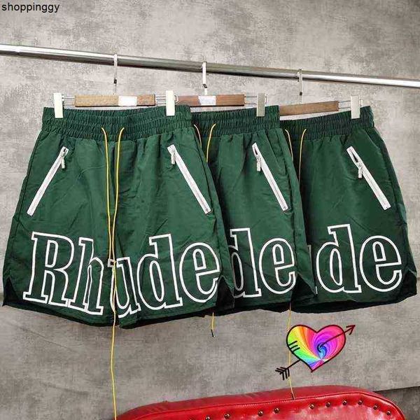 

shorts green rhude designer board eu size inside tag mesh multiple pockets breeches high-quality, White;black