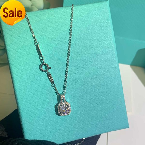 

luxurys designers pendant necklaces designer necklaces luxury jewelry couple style for women wedding accessories good nice, Silver