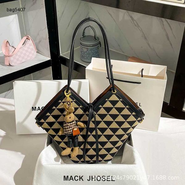 

new fashion bag 65% manufacturers direct retail wholesalecontrast checkerboard canvas autumn/winter premium high capacity shoulder