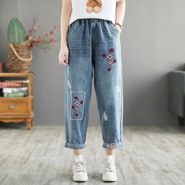 

jeans spring new chinese knot embroidery women's jeans washed ripped cuffs turned edge mom style casual loose retro female denim pants, Blue