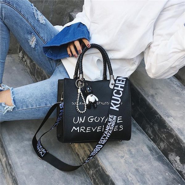 

shoulder bags luxury women letter bag crossbody for fashion pu messenger ladies handbag designer bucket w605