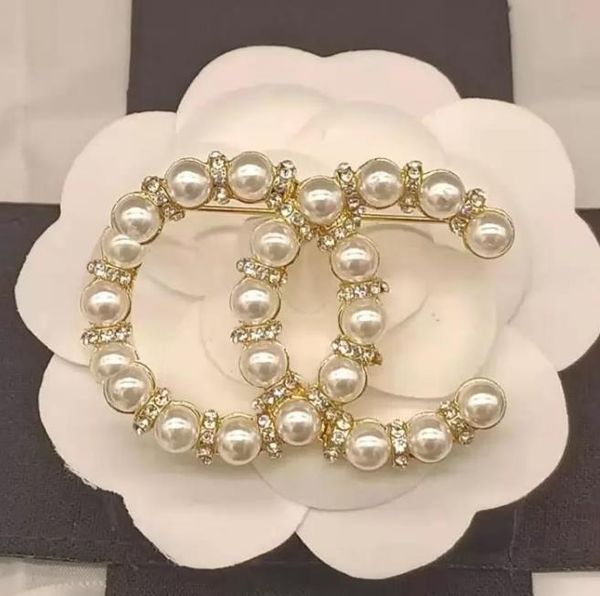 

fashion trend designer mens womens suit collar pin brooches luxury brand double letter pearl crystal rhinestone geometric round brooche wedd, Gray