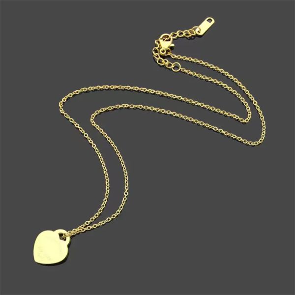 

Designer Jewelry 2024 Heart Gold Pendant Necklace Valentine Rose Day