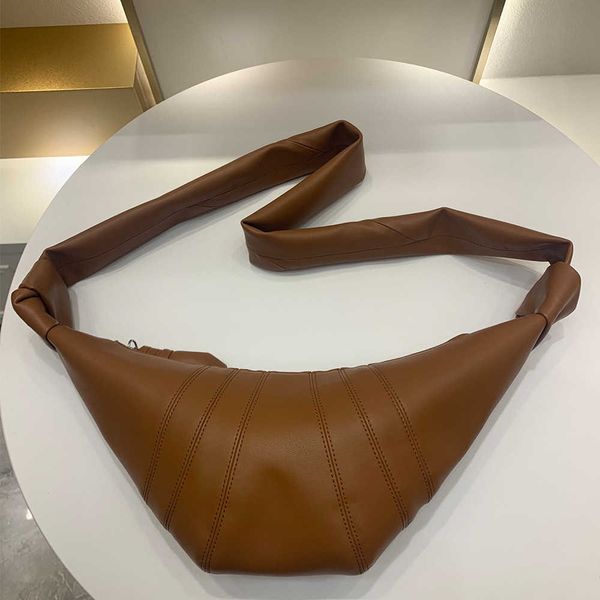 

shoulder bags designer crossbody bag 2023 leather armpit broadband chest dumpling single messenger staff women s 230426