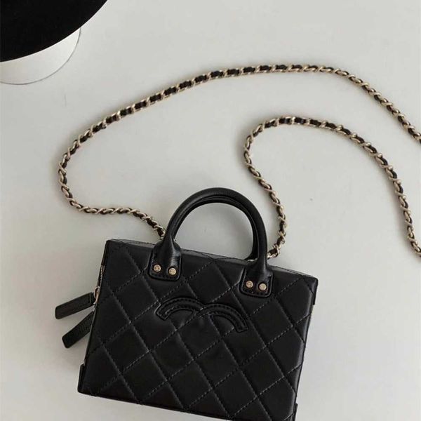 

22b autumn and winter new small fragrant wind lingge portable chain square hard single shoulder crossbody bag 50% purses for less