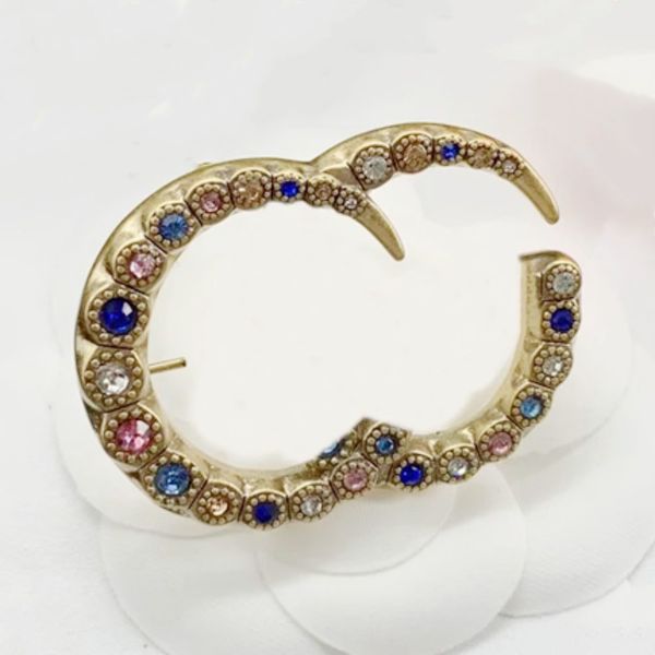

colorful crystals brand double letter pin brooch geometric bronze sweater suit collar pin brooche fashion crystal rhinestone pearl brooch we, Gray