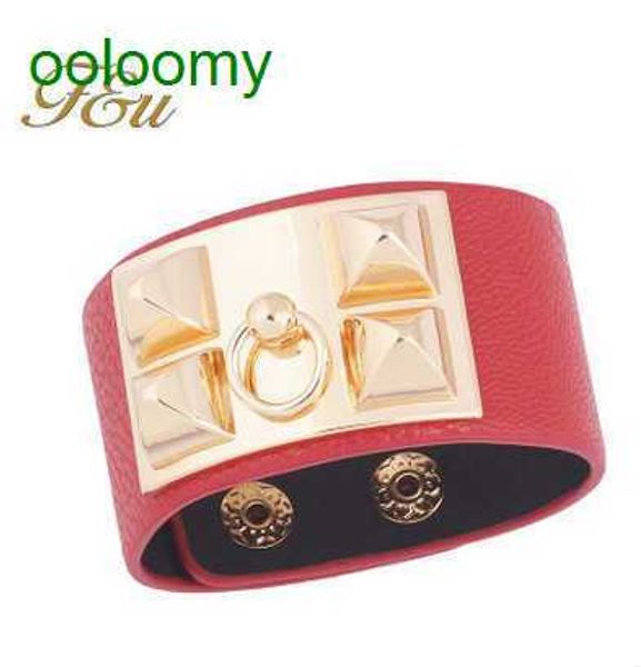 

hemres designer bracelet fan leather metal exaggerated texture rivet punk temperament ultra wide bracelet zd93, Black