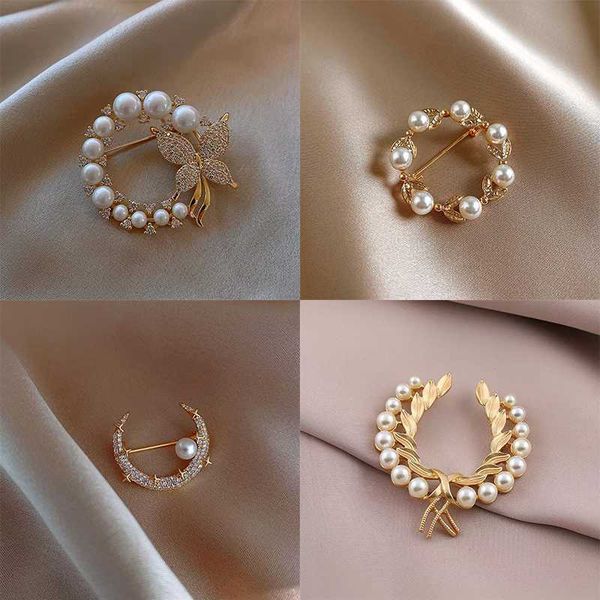 

pins brooches new pearl rhinestone wreath butterfly brooch for women baroque trendy elegant circle leaf brooch pins party wedding gifts w042, Gray
