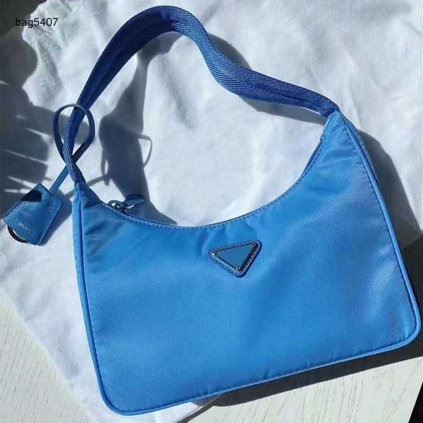 

new fashion bag 65% manufacturers direct retail wholesalenew female kendou same one shoulder handbag french leisure nylon armpit