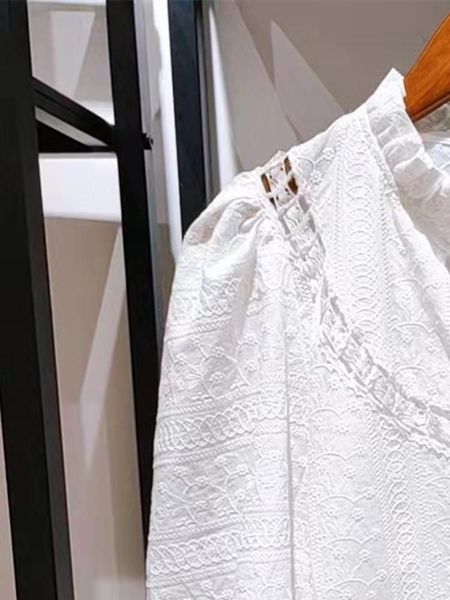 

shirts white women embroidery hollow out shirt sweet long puff sleeve new 2022 allmatch female blouse spring summer