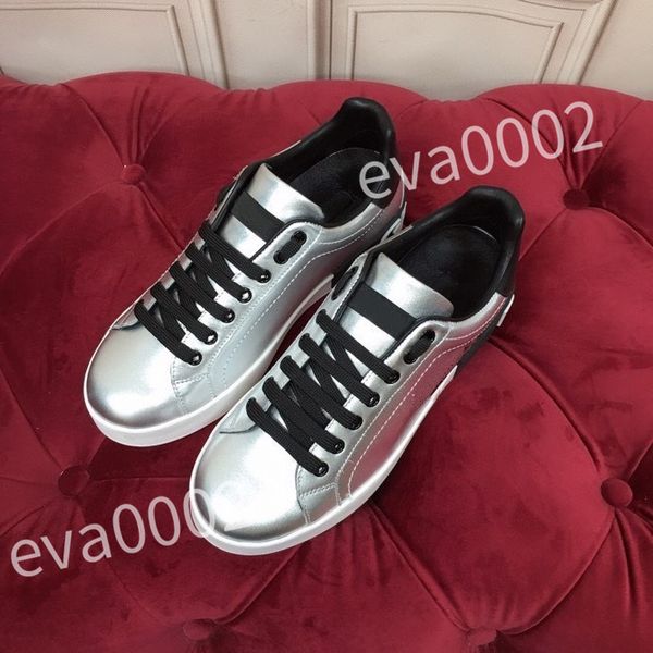 

2023 new luxury designer sneakers calfskin casual shoes reflective shoes vintage leather trainers all-match stylist sneaker leisure shoe pla, Black