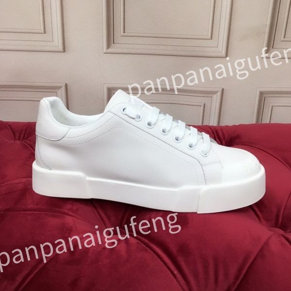 

luxurys designer track sneakers platform trainer shoes mens women leather sneaker white black comfortable shoes