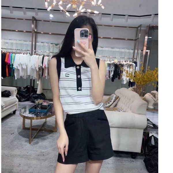 

23ss womens designer clothing tank womens tanks camis vest camis striped color matching lapel polo sleeveless knitted vest womens clothes a1, White