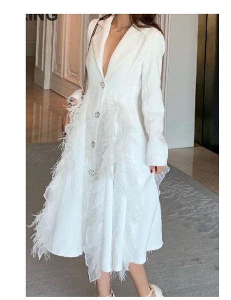 

fur yuerwang women coat winter long white feather coat temperament spliced lady overcoat lotus leaf single breasted slim thin 2021, Black