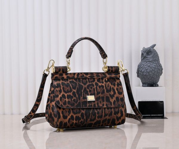 

classic dg chain bag cross body bag designer luxury jewelry crossbody messenger bag shoulder handbags golden square handbag baroque bag#9022