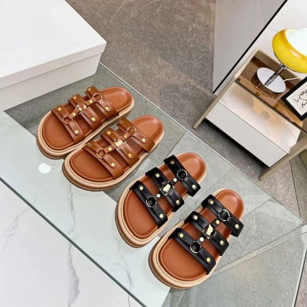 

2023 designer women flat slippers triomphe embellished leather sandals open toes black white summer shoes womens girls holiday flats scuffs