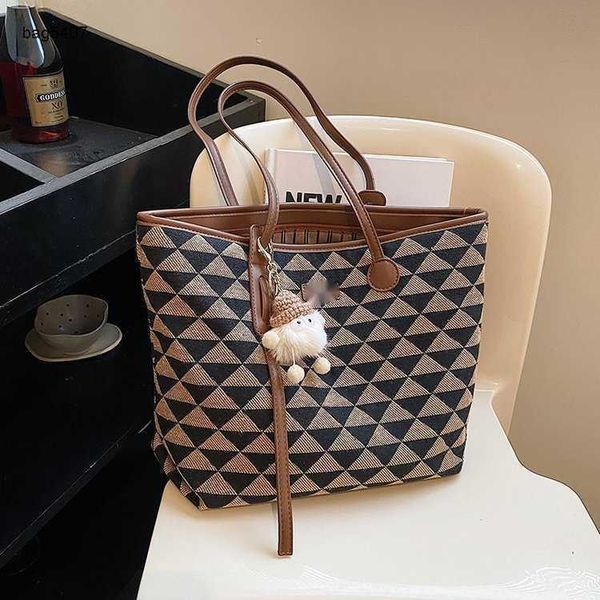 

new fashion bag 65% manufacturers direct retail wholesaleexplosive bbao leisure large capacity autumn/winter women's single shoulder co