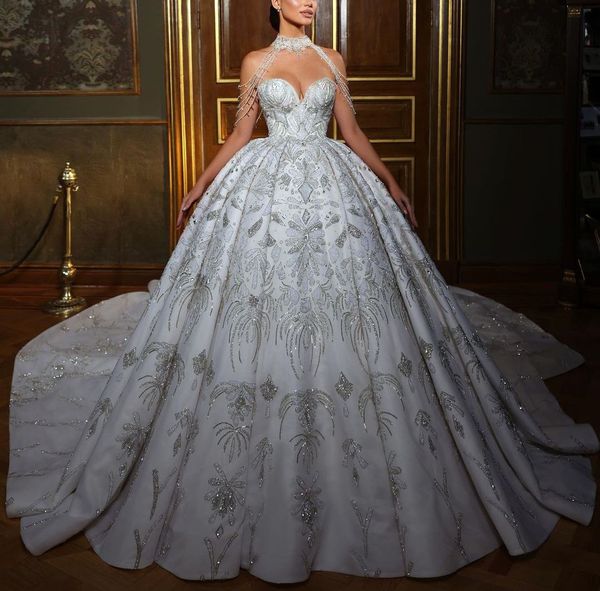 

luxury ball gown wedding dresses v neck sleeveless halter sequins appliques beaded floor length ruffles 3d lace plus size bridal gowns plus, White