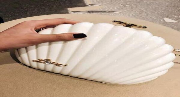 

fashion cross body bags black white shell clutch wallets very precious pearl shell women handbags evening bags vip gift mini backp5236205